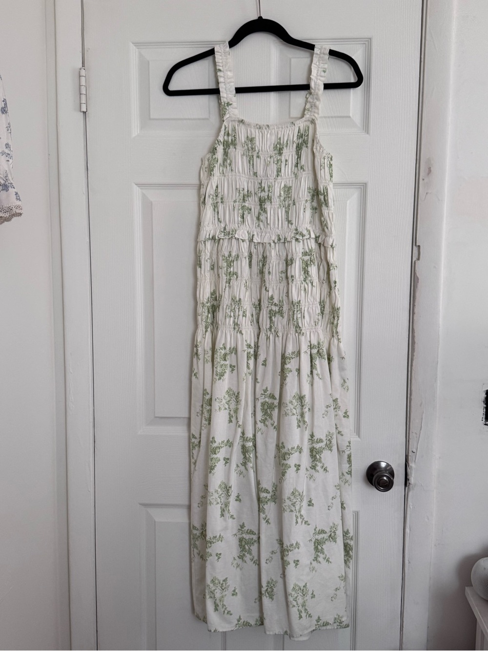 Universal Thread White Maxi Dress with Light Green Floral Print